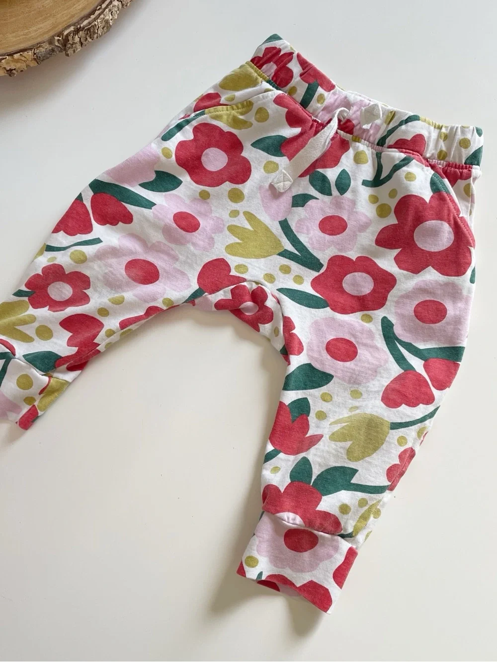 Hanna Andersson Two Piece Set | Tiger Sweatshirt & Floral Pants | 18-24m